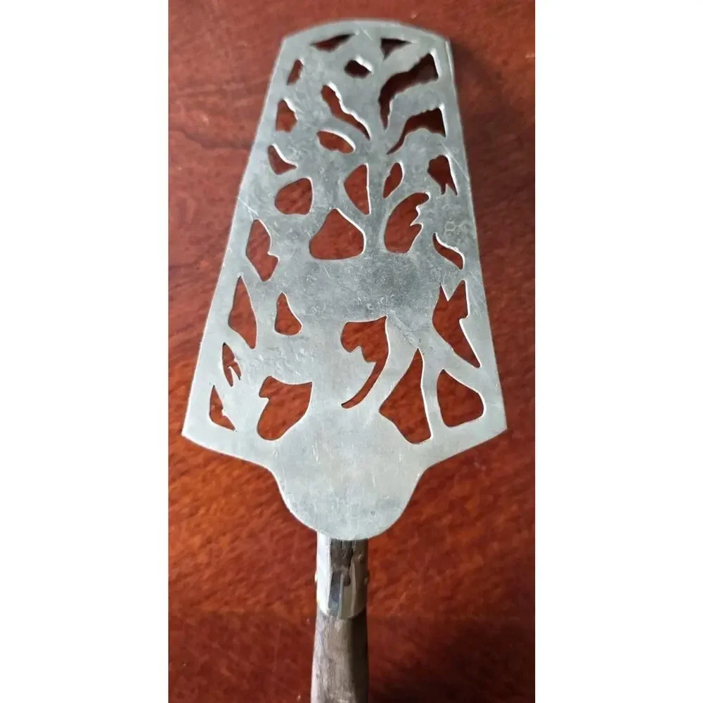 9 Inch Silver Tone Artisan Cake Pie Spatula Server Deer Foliage Dark Wood Handle
